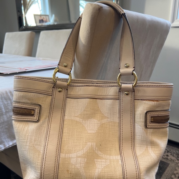 Coach Legacy Tote Bag - Picture 2 of 9